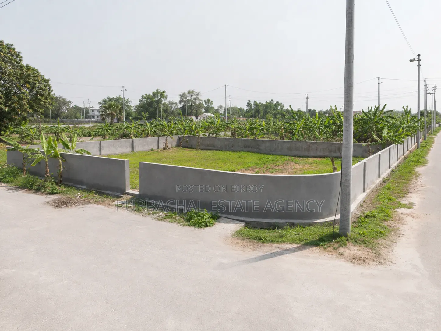 ৩ কাটা দক্ষিণ-পূর্ব কর্নার প্লট ৫৪ ফুট রাস্তা সহ, সেক্টর ১৫