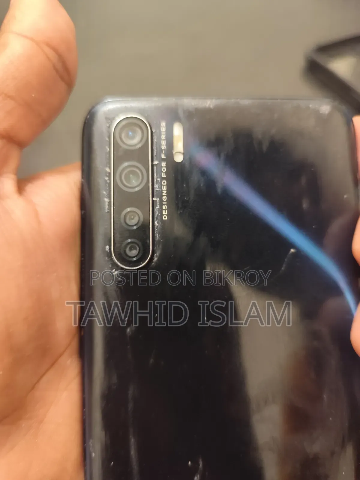 অপ্পো এফ১৫ ১২৮ জিবি ব্ল্যাক