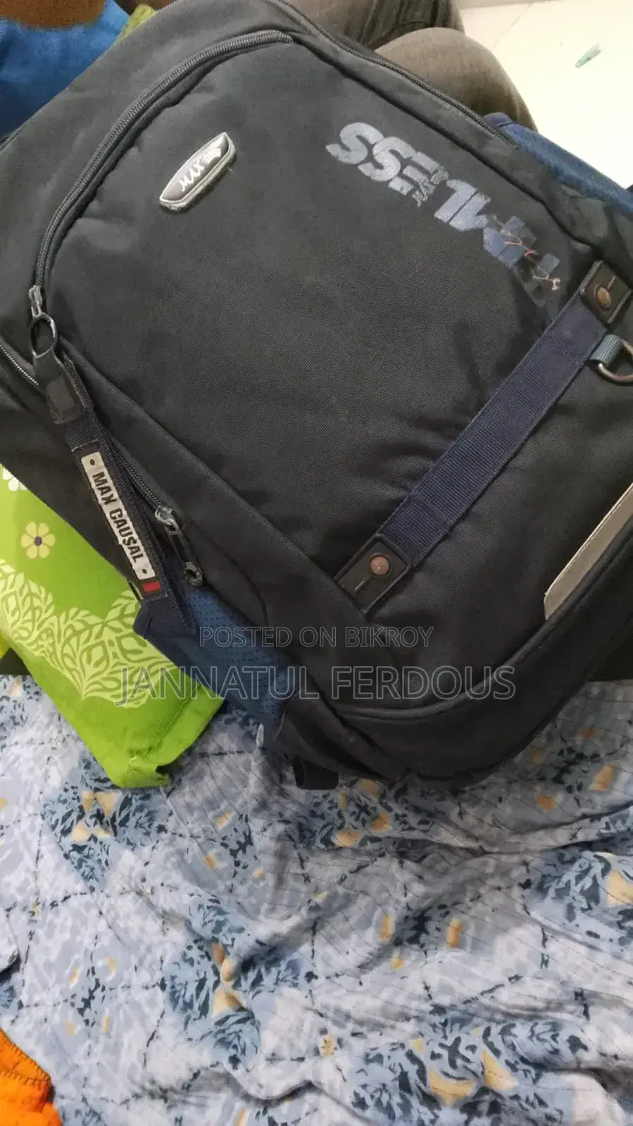 A blue bag from Max will be sold