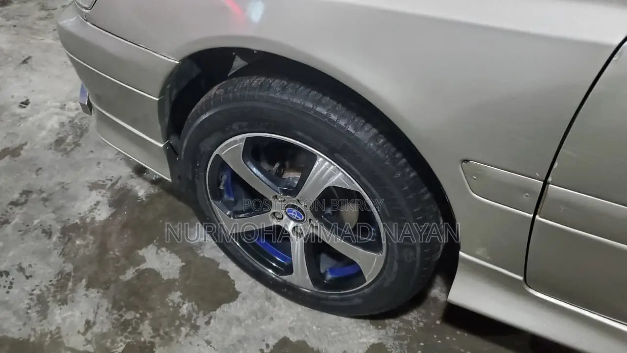 Toyota Corona Premio 1.6 Front-Wheel Drive 2000 Pearl