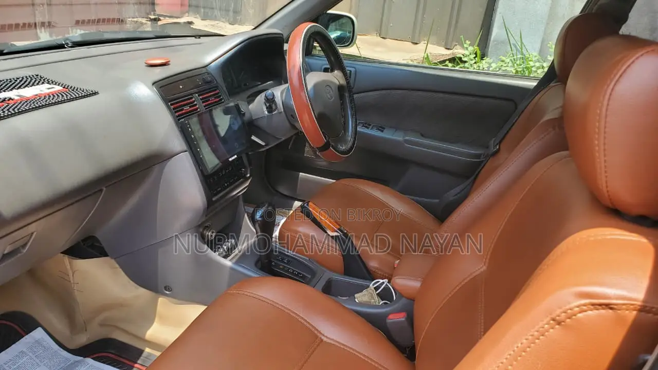 Toyota Corona Premio 1.6 Front-Wheel Drive 2000 Pearl