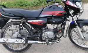 হিরো এইচএফ ডিলাক্স ২০১০ কালো