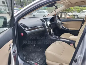 টয়োটা প্রিমিও ২০১৭ সিলভার