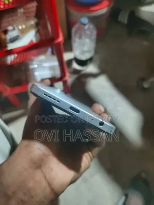 Infinix Hot 60i 128 GB Silver