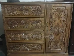 একদম নতুন খুবি টাকা প্রয়োজন তাই বিক্রি করে দিবো