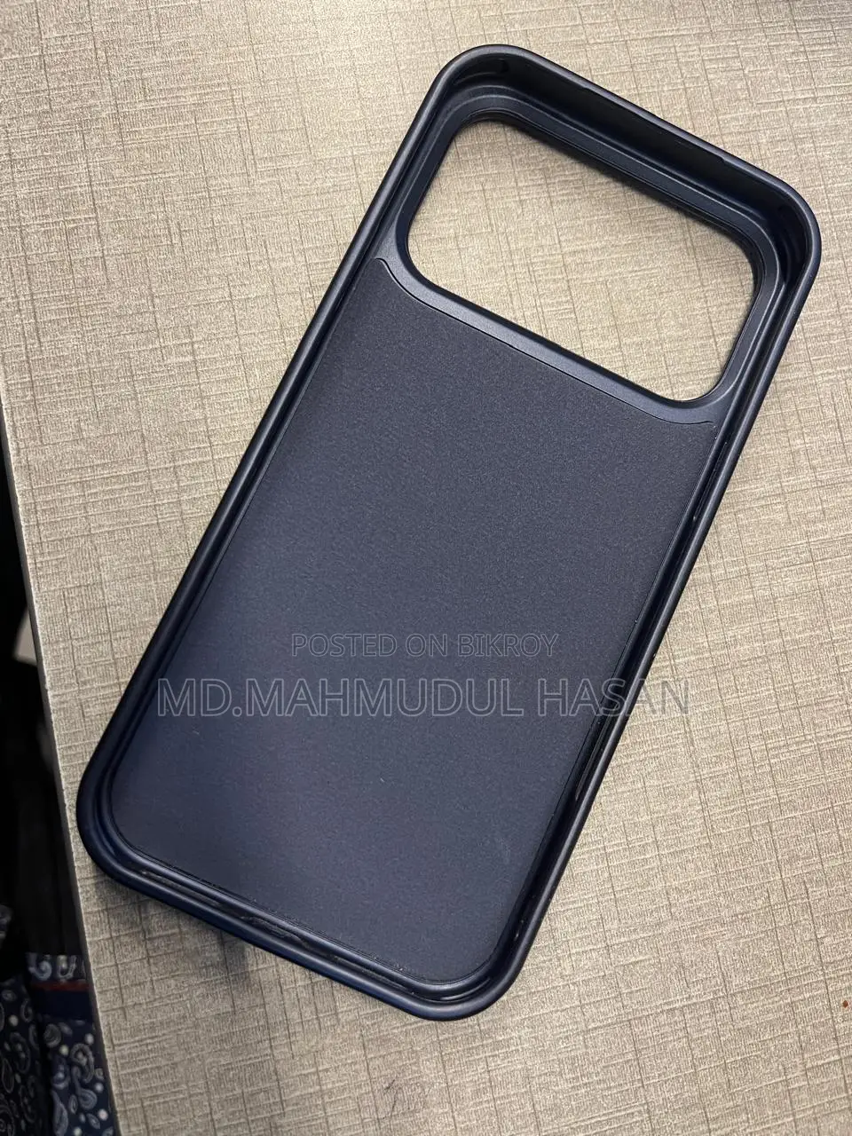 Black Case for iPhone 17 Pro Max