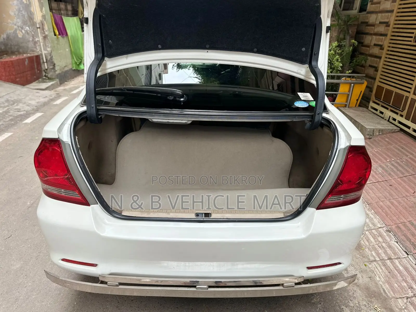 টয়োটা অ্যালিওন ২০০৬ পার্ল