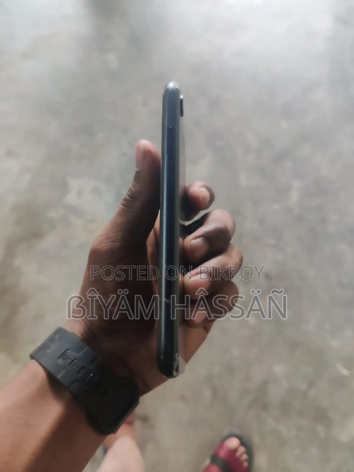 অ্যাপল আইফোন এক্সআর ৬৪ জিবি ব্ল্যাক