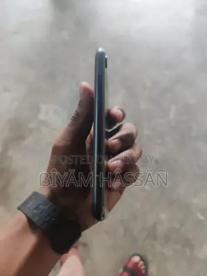 অ্যাপল আইফোন এক্সআর ৬৪ জিবি ব্ল্যাক