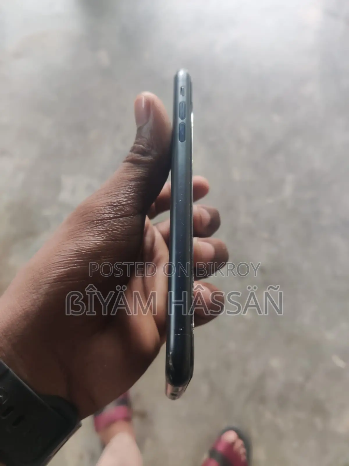 অ্যাপল আইফোন এক্সআর ৬৪ জিবি ব্ল্যাক