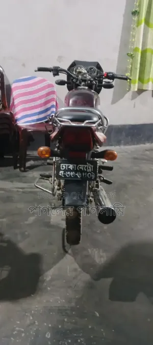 Bajaj CT 100 2016 Red