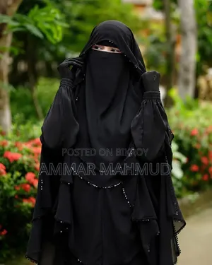 সাফা বোরকা সেট।