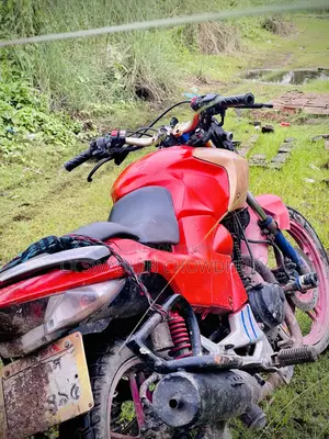 Honda CBR 2013 Orange