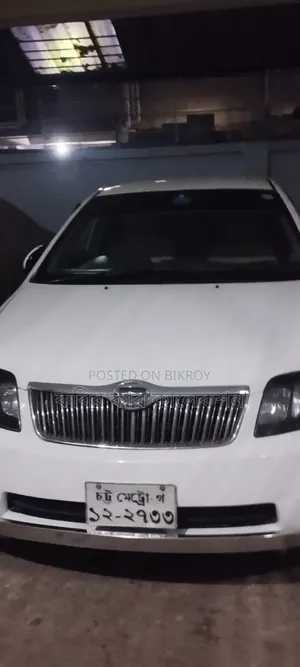 Toyota Corolla 2004 White