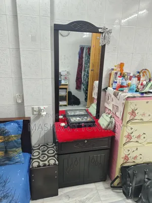 Regal Dressing Table With Stool