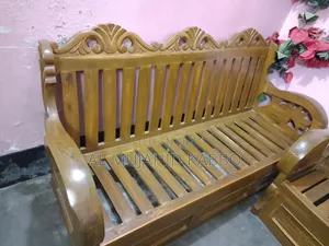 কড়াই কাঠের তিন সেটের সোফা