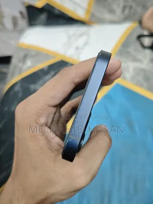অ্যাপল আইফোন ১২ ৬৪ জিবি ব্ল্যাক