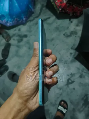 মোটোরোলা এজ ৬০ ফিউশন ২৫৬ জিবি