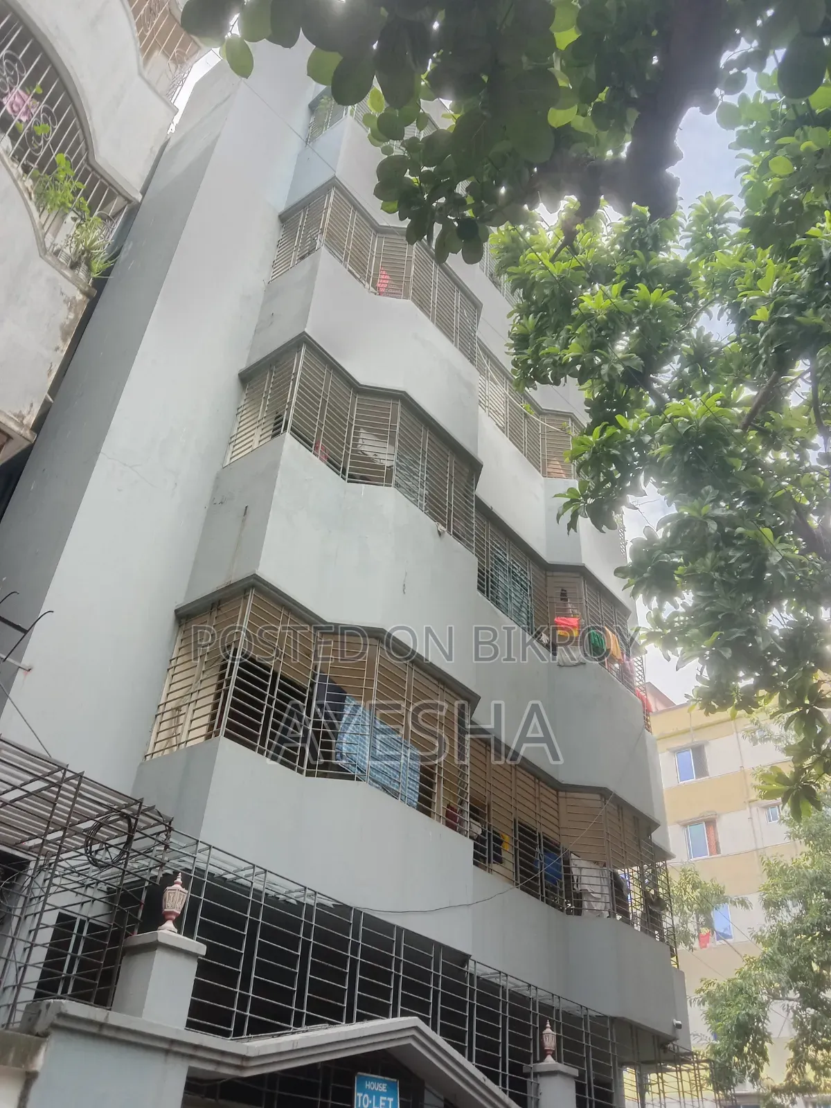 বায়েজিদে ১০ বেডরুমের বাড়ি বিক্রয়