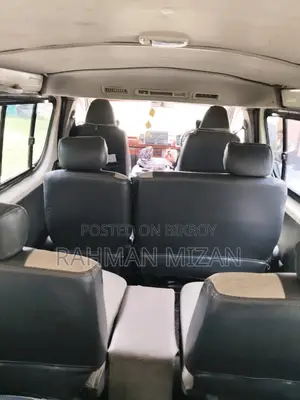 Toyota HiAce 2011 White
