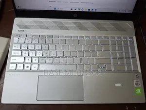 Laptop HP Pavilion 15-Cs3063cl 8GB Intel Core I5 SSD 256GB