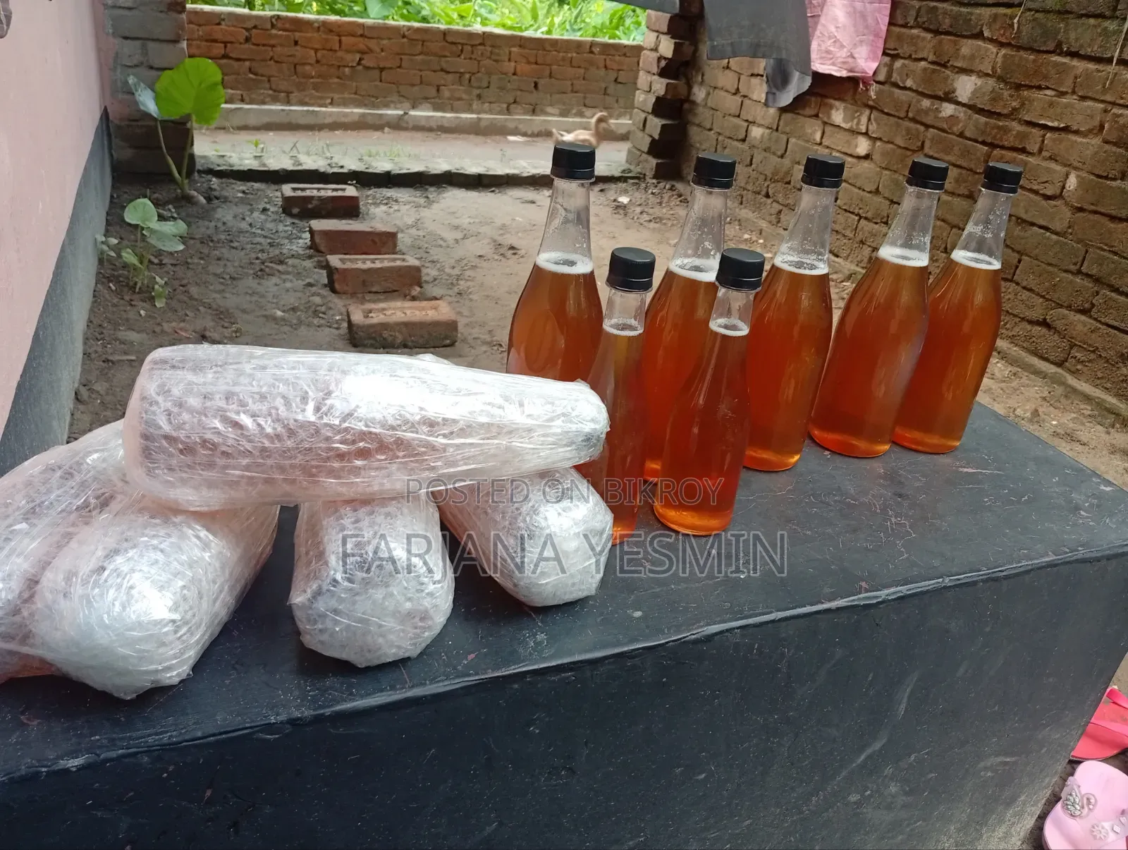 সুন্দরবনের প্রাকৃতিক চাকের মধু