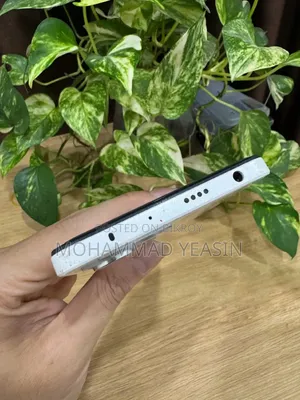 শাওমি রেডমি নোট ১২ প্রো ৫জি ২৫৬ জিবি হোয়াইট