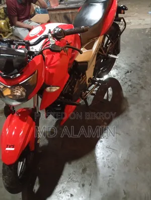 TVS Apache 160 4V 2022 Red