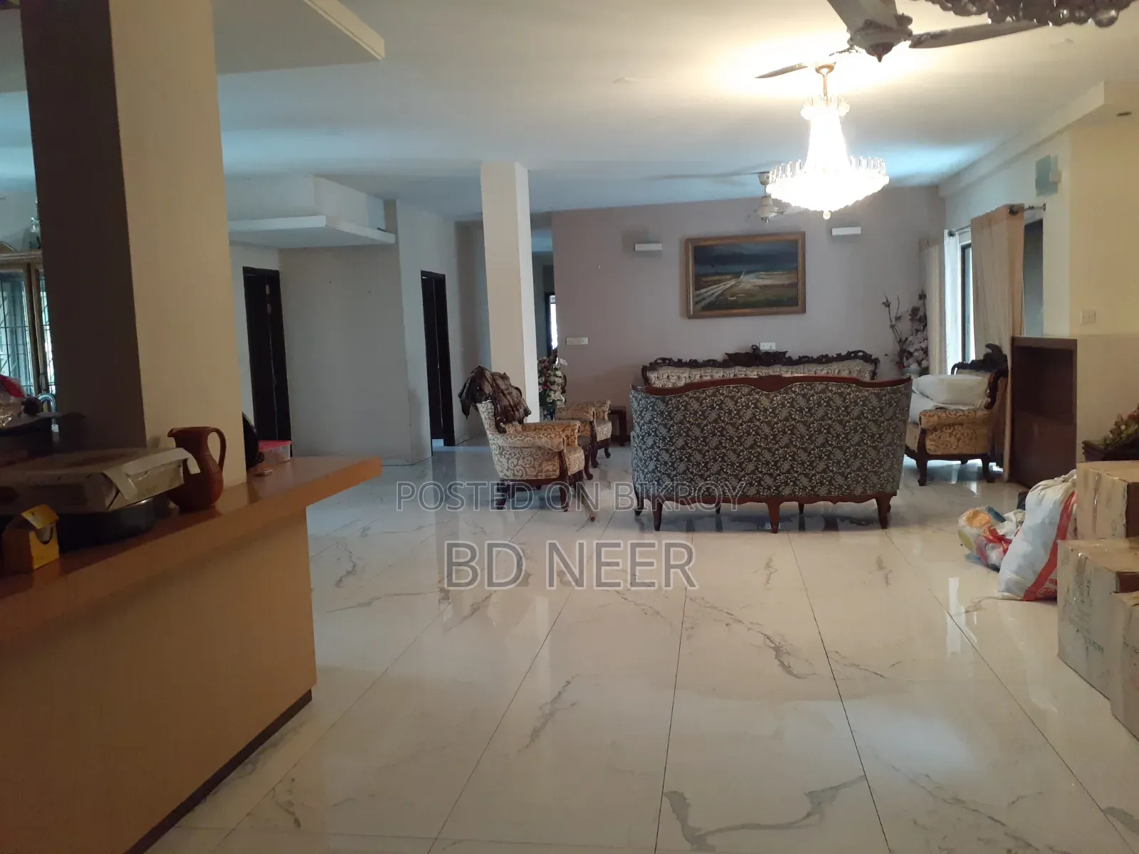 Gulshan-2 এ ২৫০০ বর্গফুটের আধাসজ্জিত অফিস ভাড়া হবে