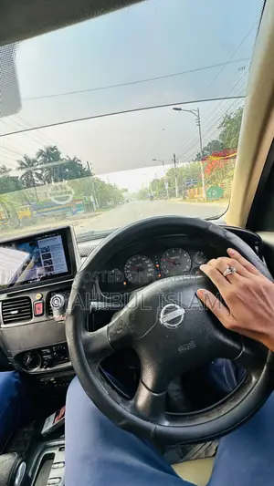 নিসান সানি বি১৫ সেদান ১.৫ ২০০৪ কালো