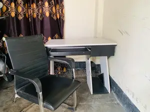ব্যবহৃত ২টি কাস্টমাইজড কম্পিউটার টেবিল ও ২টি চেয়ার।