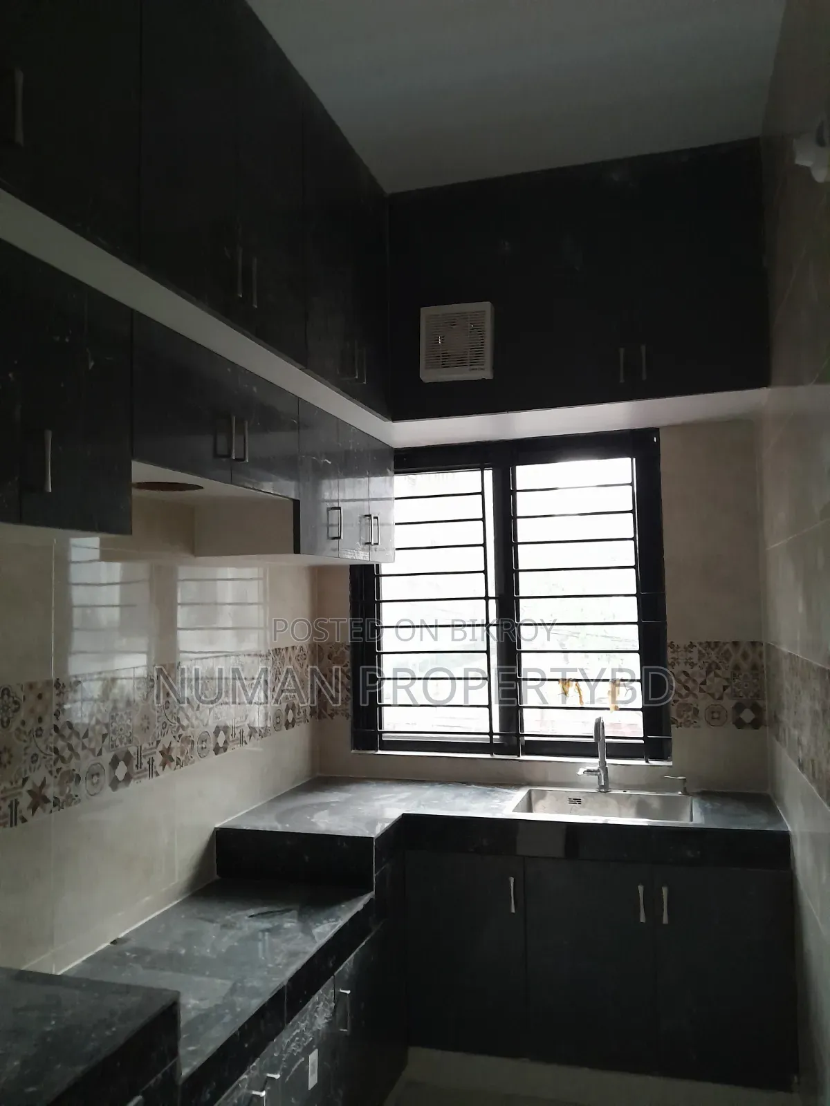 নুম্যান প্রপার্টি বিডি, বসুন্ধরায় ভাড়ার জন্য ৩ বেডরুমের অ্যাপার্টমেন্ট