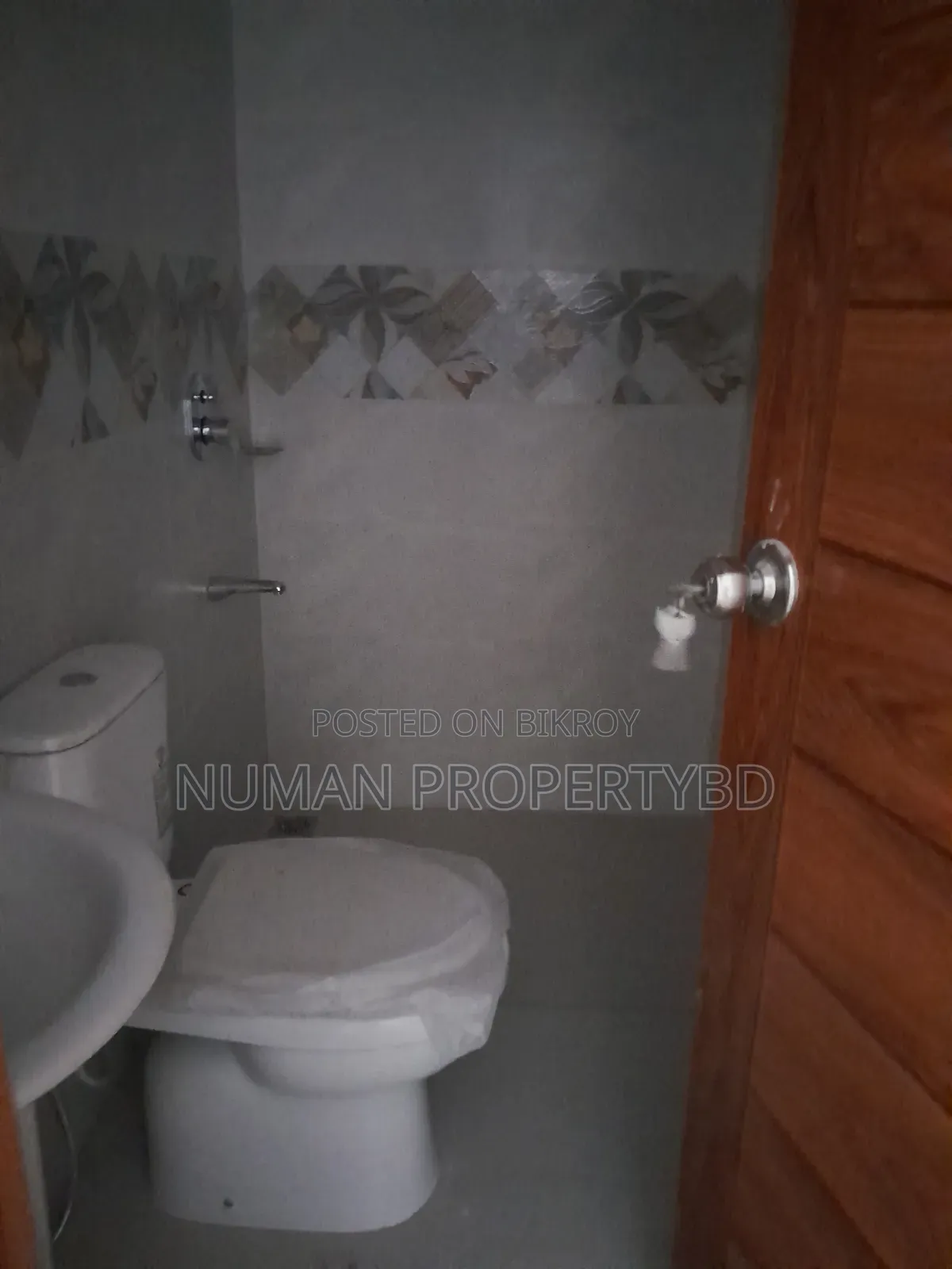 নুম্যান প্রপার্টি বিডি, বসুন্ধরায় ভাড়ার জন্য ৩ বেডরুমের অ্যাপার্টমেন্ট