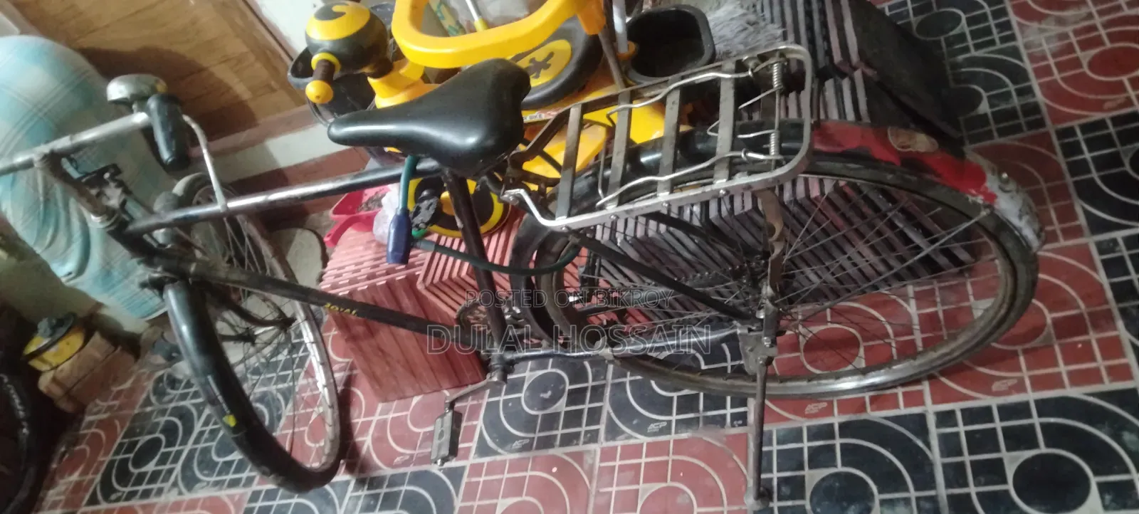 হিরো রয়্যাল