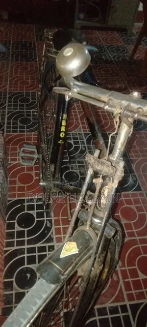 হিরো রয়্যাল