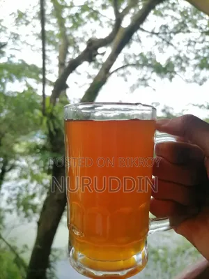 প্রাকৃতিক চাকের খাঁটি মধু