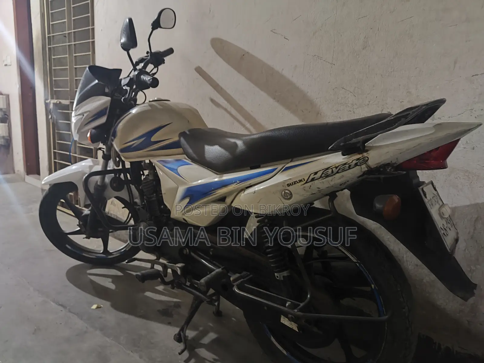 সুজুকি হায়াতে ২০১৮ সাদা