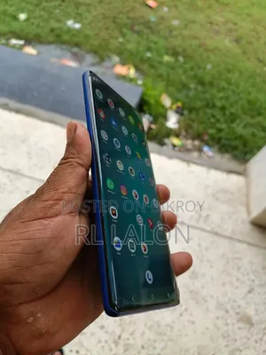 মোটোলোরা মোটো জি৮৫ ২৫৬ জিবি নীল