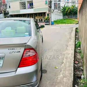 টয়োটা করোল্লা ২০০৬ বেইজ