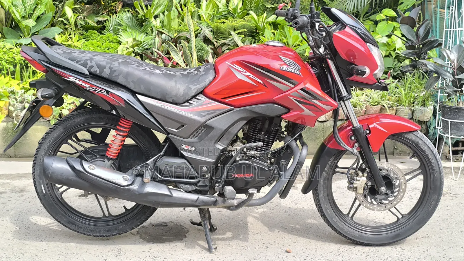 Honda CB 2023 Red