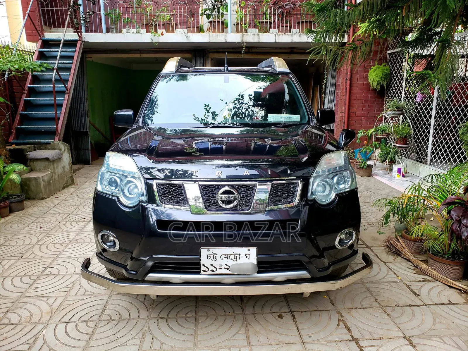 নিসান এক্স-ট্রেইল ২.০ পেট্রোল এক্সই ২০১০ কালো