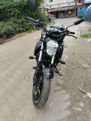নতুন সুজুকি জিক্সার ২০২৬ কালো