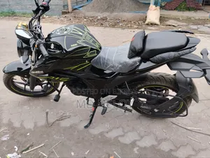 নতুন সুজুকি জিক্সার ২০২৬ কালো