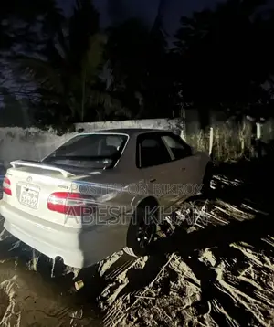 টয়োটা টি১০০ ১৯৯৮ হোয়াইট