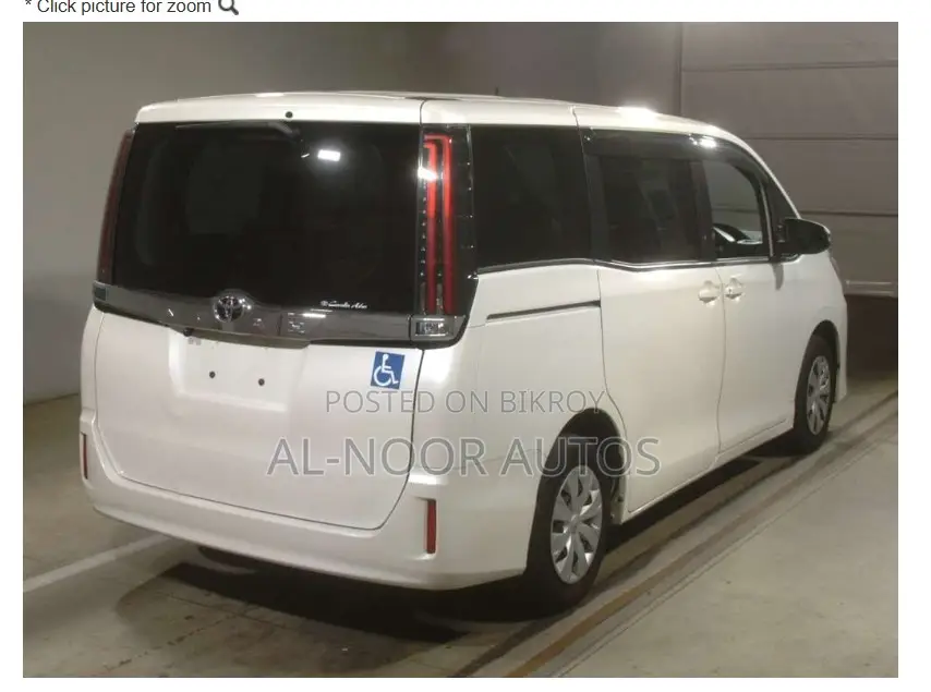 Toyota Noah 2021 Pearl