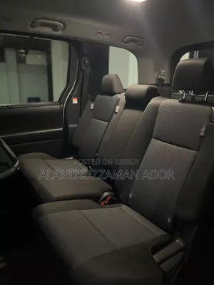 Toyota Noah 2022