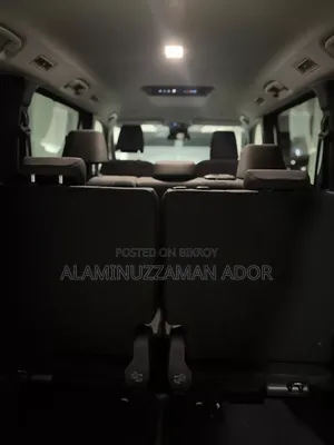 Toyota Noah 2022