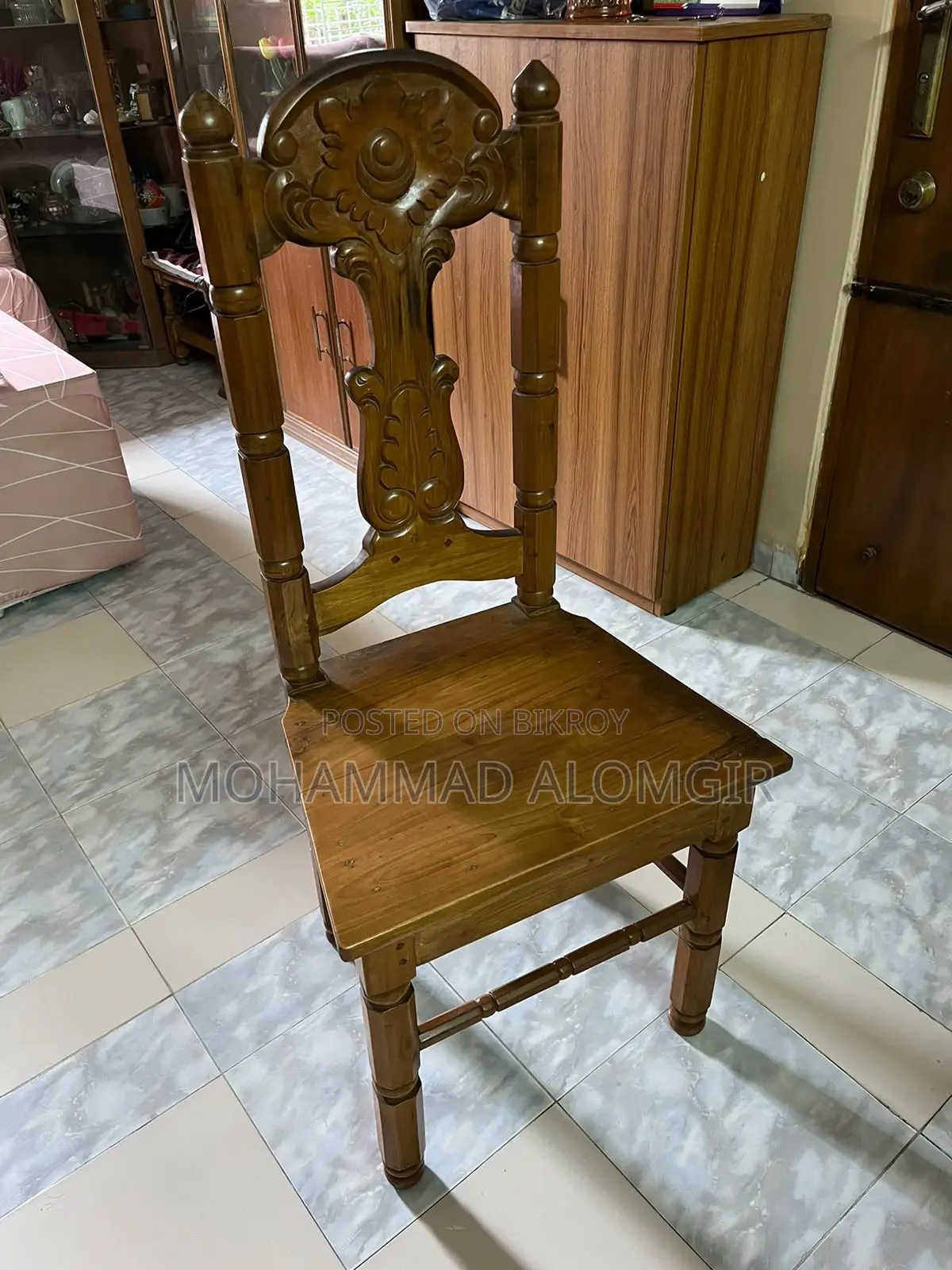 ডাইনিং টেবিল ৪-সিটার