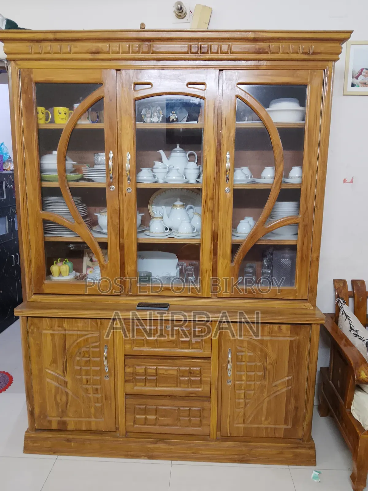 Showcase (Wooden-Segun)