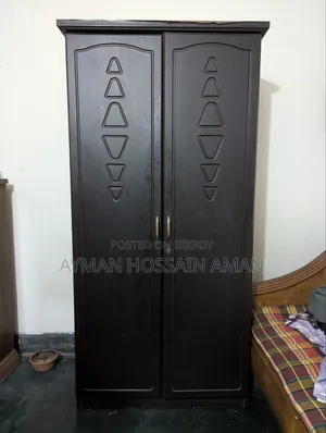 আলমারি বিক্রয়ের জন্য